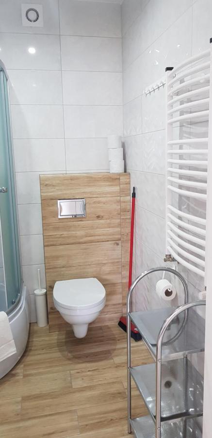 Apartamenty Maja -Pokoje - Domy Wakacyjne -Basen Podgrzewany -Jacuzzi - Sauna Łeba Buitenkant foto
