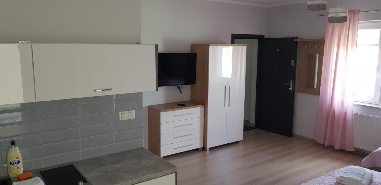 Apartamenty Maja -Pokoje - Domy Wakacyjne -Basen Podgrzewany -Jacuzzi - Sauna Łeba Buitenkant foto