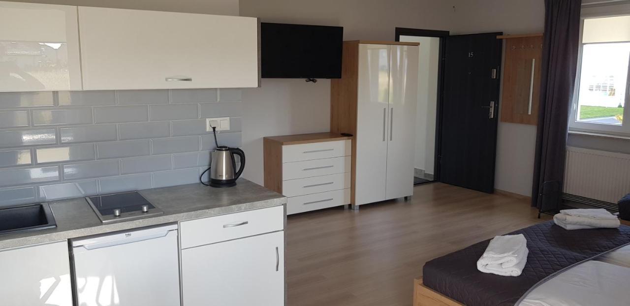 Apartamenty Maja -Pokoje - Domy Wakacyjne -Basen Podgrzewany -Jacuzzi - Sauna Łeba Buitenkant foto