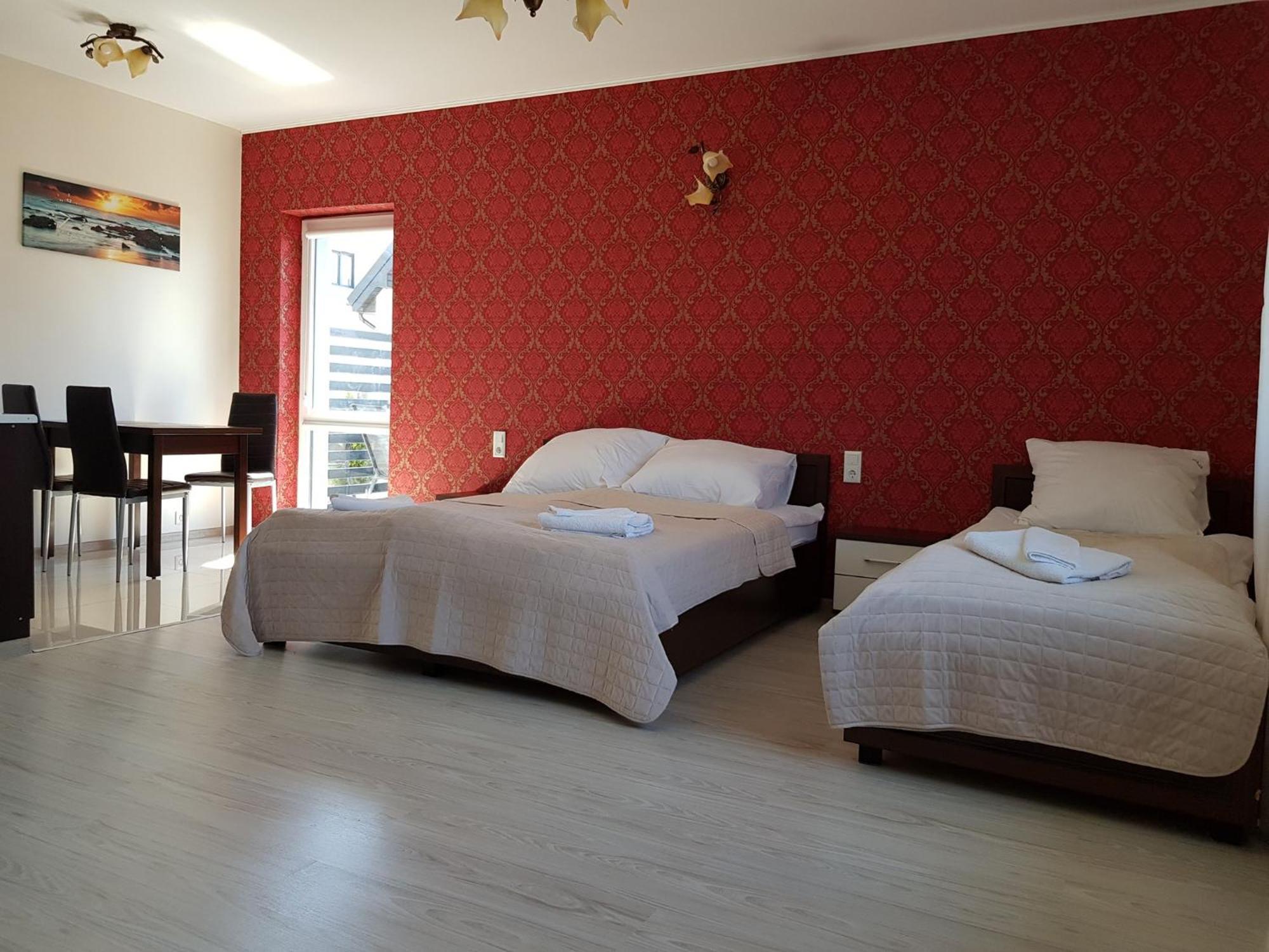 Apartamenty Maja -Pokoje - Domy Wakacyjne -Basen Podgrzewany -Jacuzzi - Sauna Łeba Buitenkant foto