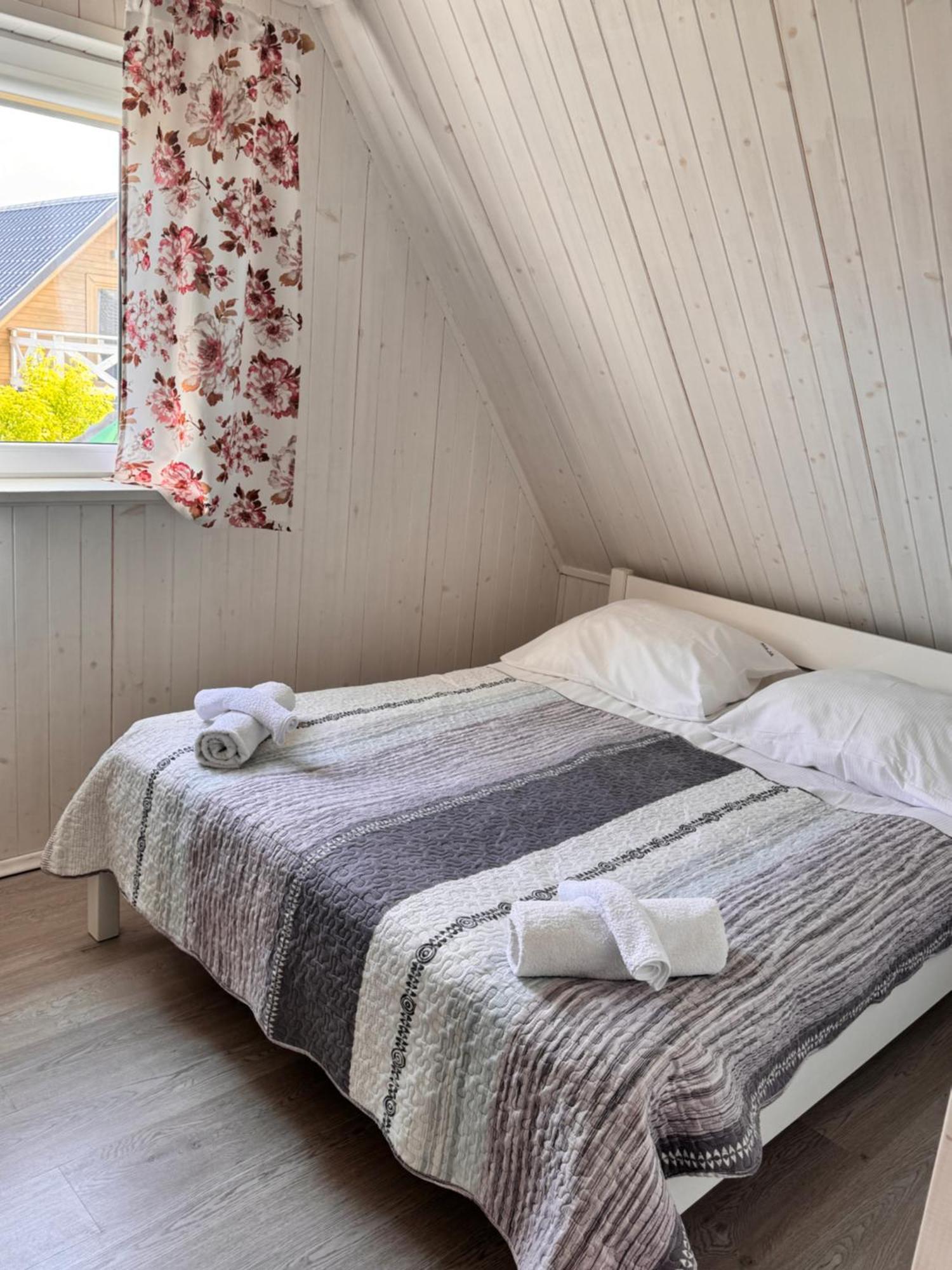 Apartamenty Maja -Pokoje - Domy Wakacyjne -Basen Podgrzewany -Jacuzzi - Sauna Łeba Buitenkant foto