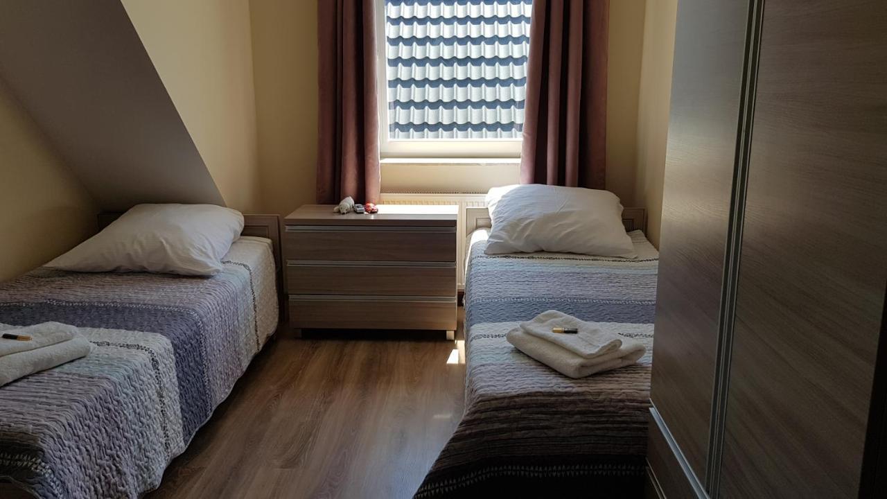 Apartamenty Maja -Pokoje - Domy Wakacyjne -Basen Podgrzewany -Jacuzzi - Sauna Łeba Buitenkant foto