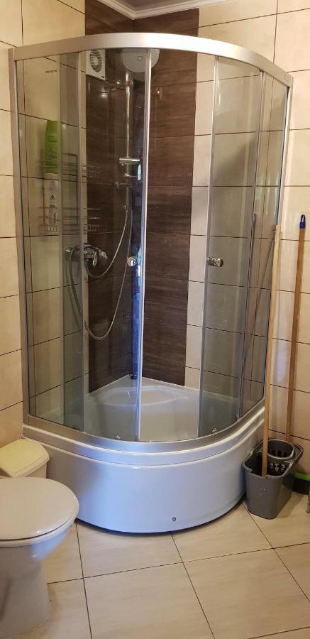 Apartamenty Maja -Pokoje - Domy Wakacyjne -Basen Podgrzewany -Jacuzzi - Sauna Łeba Buitenkant foto